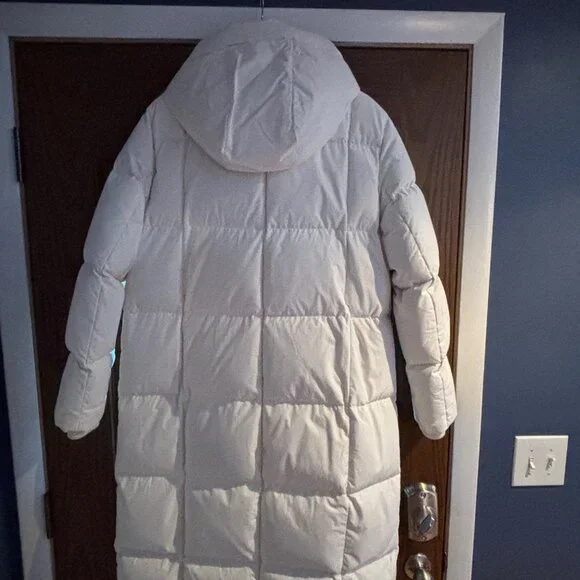 Babaton Crown Puffer Winter Coat - Picture 2 of 8